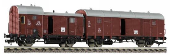 Coupled car unit consisting of one box goods van type Gllh 12 and one goods brake van type Gllvwhh 08<br /><a href='images/pictures/Fleischmann/5935.jpg' target='_blank'>Full size image</a>